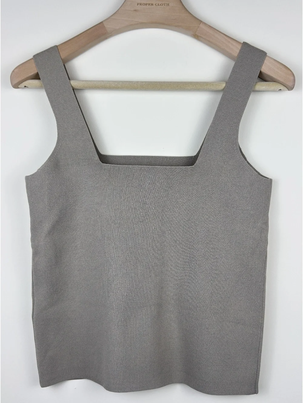 Reiss sleek square